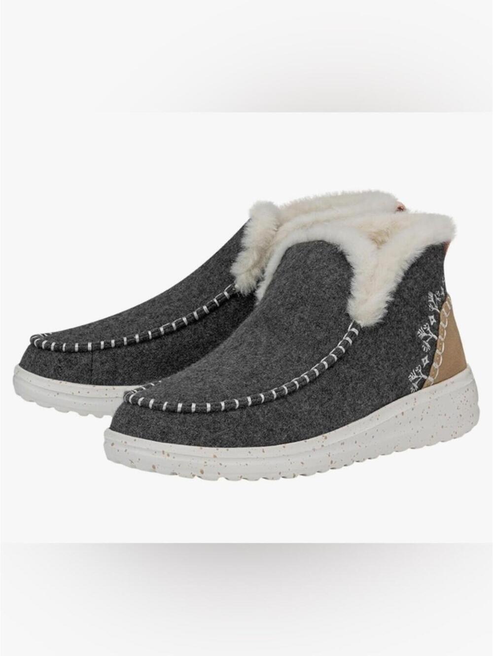 HEYDUDE Denny Faux Shearling Bootie | Grey Ankle Boots | Size 8 / EU 39 / UK 6